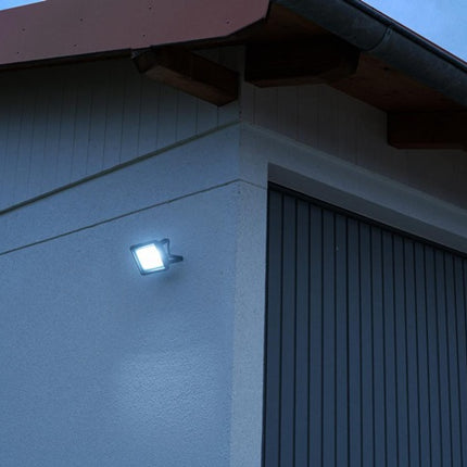 BRENNENSTUHL Proyector LED JARO 4060 30 W 3450 lm ( 8000883107 )