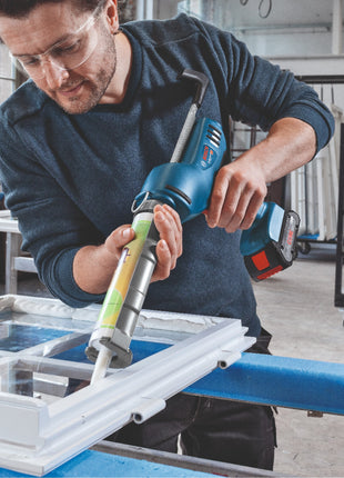 Bosch GCG 18V-310 Professional Akku Kartuschenpresse 18 V 310 ml 3,5 kN + 2x Akku 5,0 Ah + Ladegerät