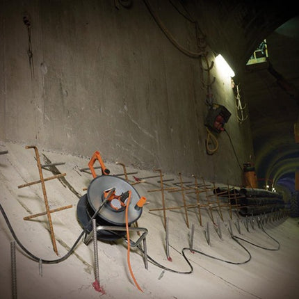 Brennenstuhl Kabeltrommel professionalLINE SteelCore ( 8000809075 ) 40 m Gummi 3 x 1,5 mm² Stahlblech isoliert IP44