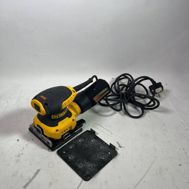 DeWalt DWE 6411 QS Schwingschleifer 230 Watt Klettfix 108 x 115 mm Staubsack Reparaturgeraet 1 - toolbrothers