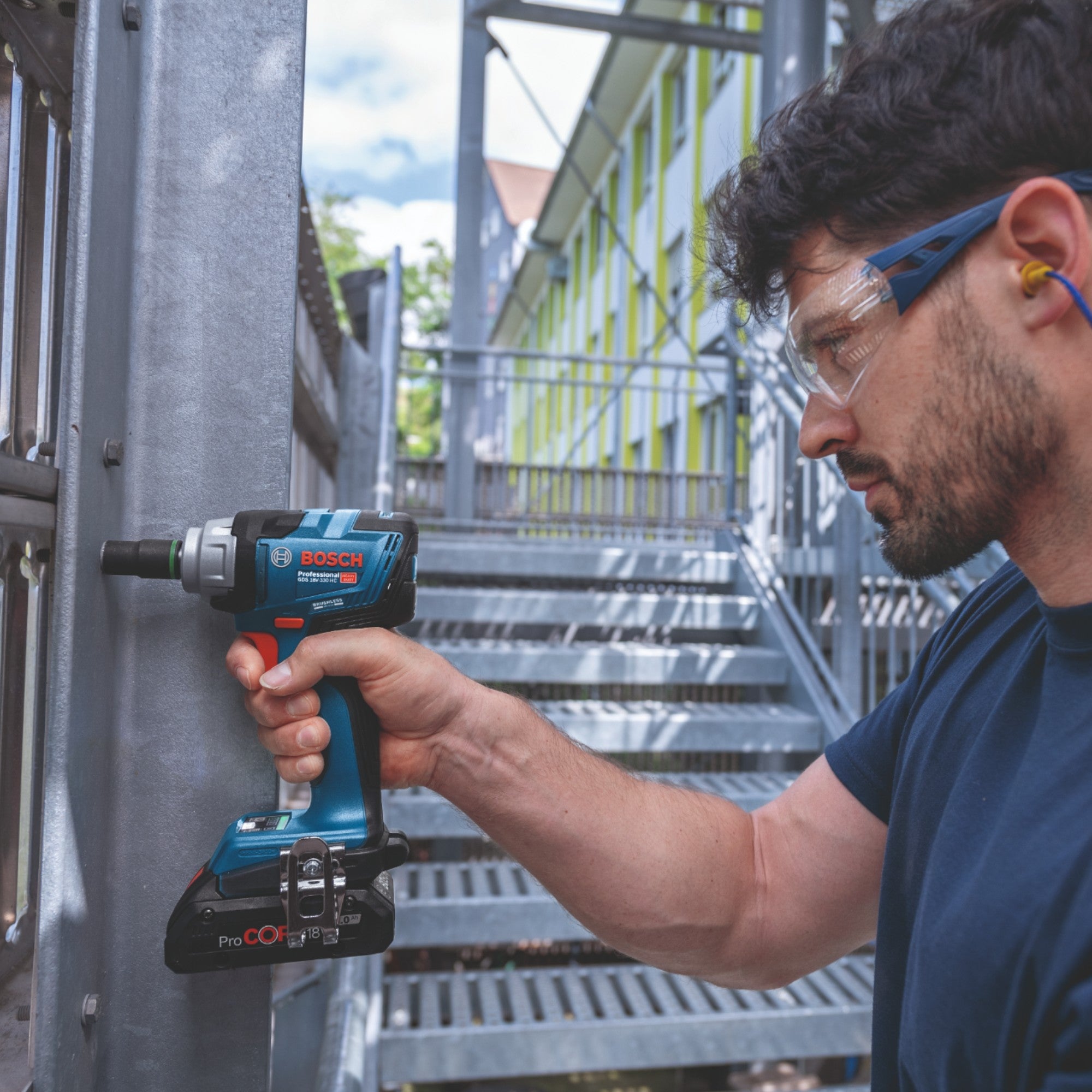 Bosch GDS 18V 330 HC Professional Akku Schlagschrauber 18 V 330 Nm 1 2 Brushless 2x Akku 2 0 Ah Ladegeraet 4 - toolbrothers