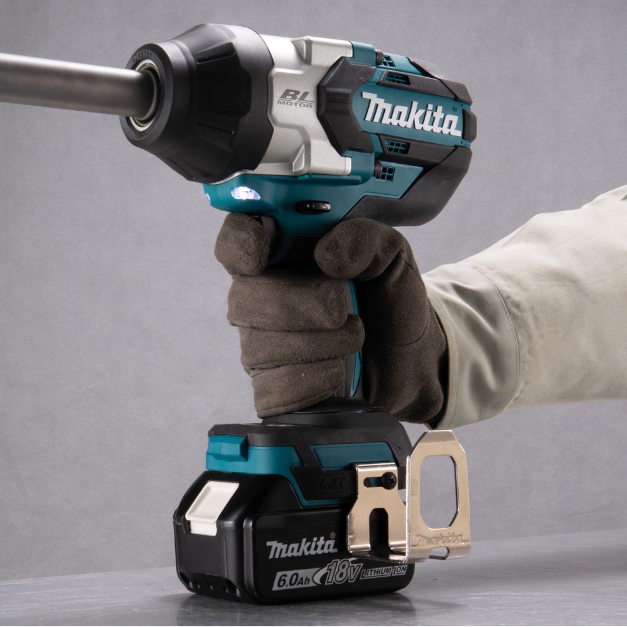 Makita DTW 1005 Z Akku Schlagschrauber 18 V 1360 Nm 3 4 Brushless Solo ohne Akku ohne Ladegeraet 1 - toolbrothers