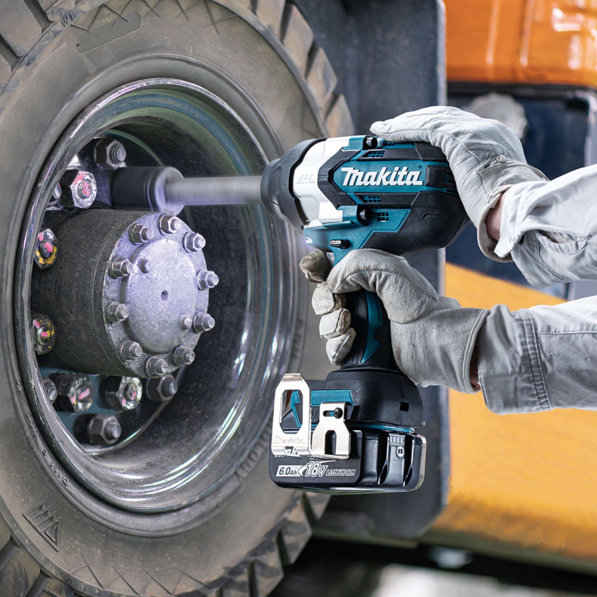 Makita DTW 1005 RM Akku Schlagschrauber 18 V 1360 Nm 3 4 Brushless 2x Akku 4 0 Ah Ladegeraet 4 - toolbrothers
