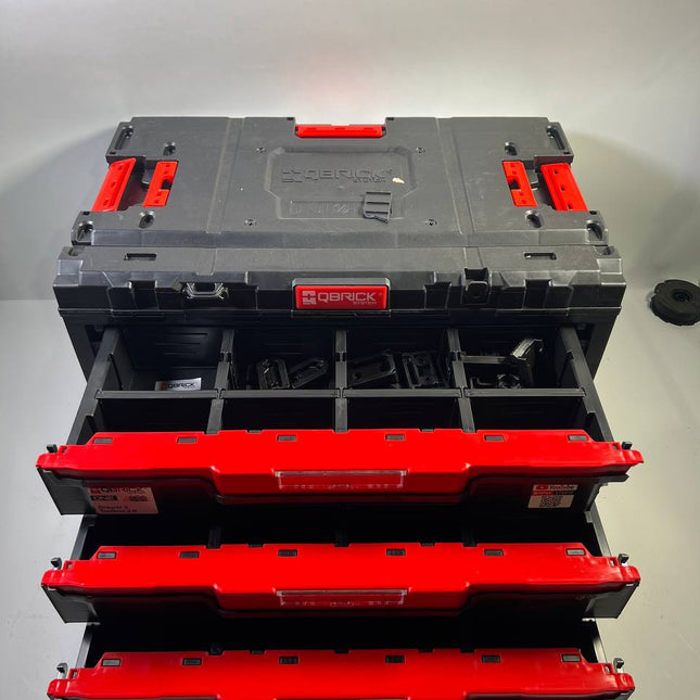 Qbrick System ONE Drawer 3 Toolbox 2 0 Werkzeugbox 587 x 380 x 340 mm 27 l mit drei Schubladen Beschaedigt 0 - toolbrothers