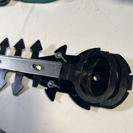 Makita DUM 111 ZX Akku Grasschere Strauchschere 18 V 11 cm Solo ohne Akku ohne Ladegeraet Gebraucht 3 - toolbrothers