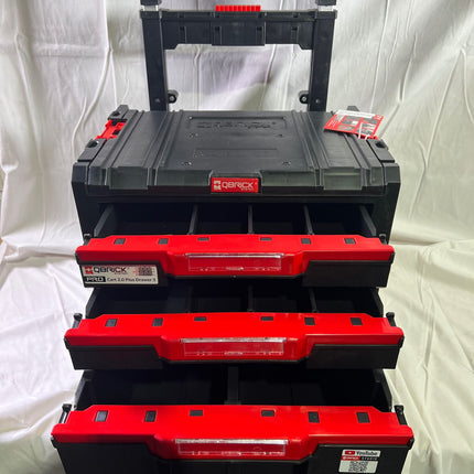 Qbrick System PRO Cart 2 0 Plus Drawer 3 mobile Box auf Raedern 520 x 415 x 660 mm 12 l 2x 4 5 l abnehmbarer Doppelteleskopgriff Beschaedigt 1 - toolbrothers