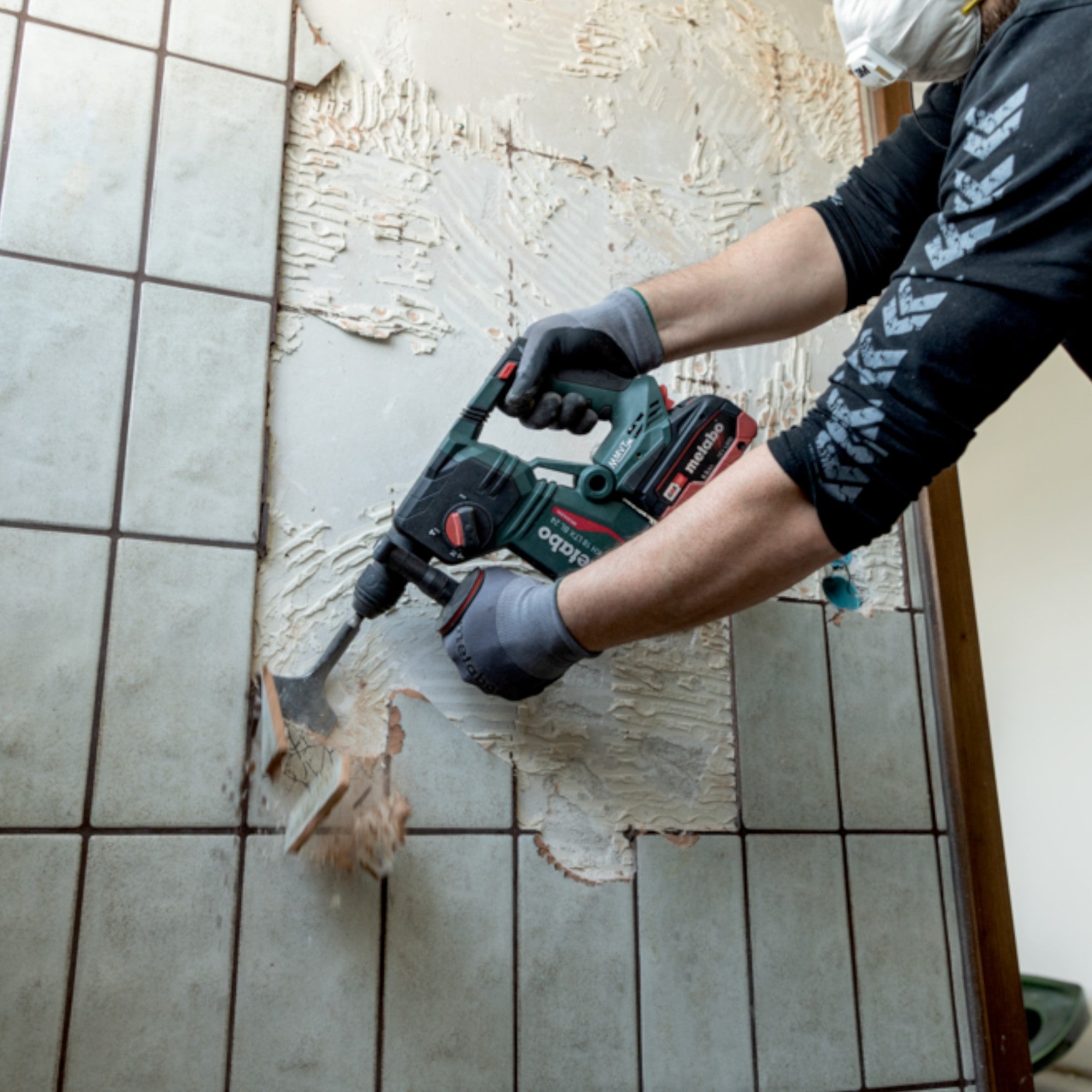 Metabo KH 18 LTX BL 24 Akku Bohrhammer 18 V 2 2 J SDS Plus Brushless 2x LiHD Akku 5 5 Ah Ladegeraet 4 - toolbrothers