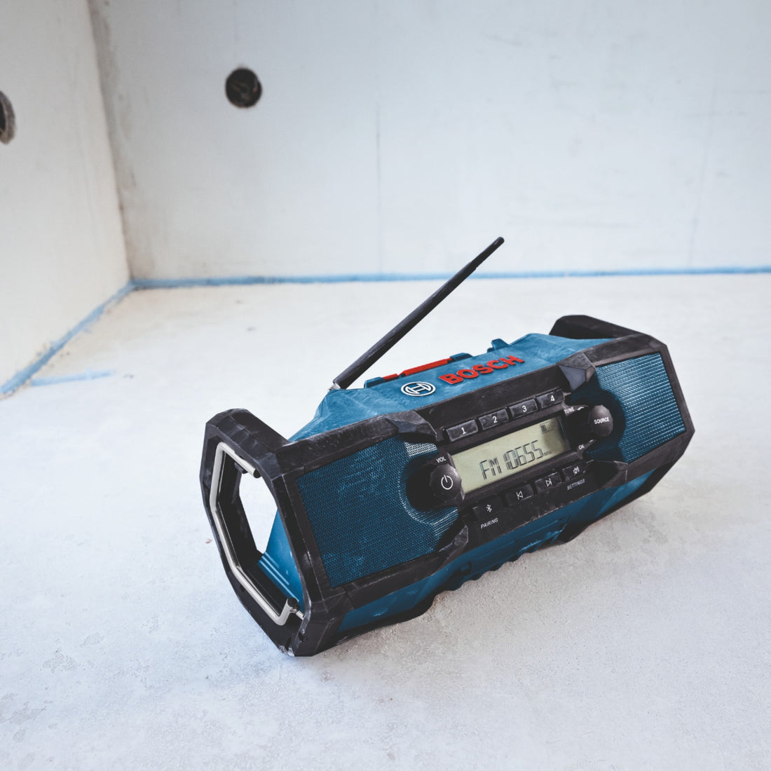 Bosch GPB 18V-3C Radio sans fil 18 V FM / Bluetooth / IP54 Solo ( 06014A3200 ) - sans batterie, sans chargeur