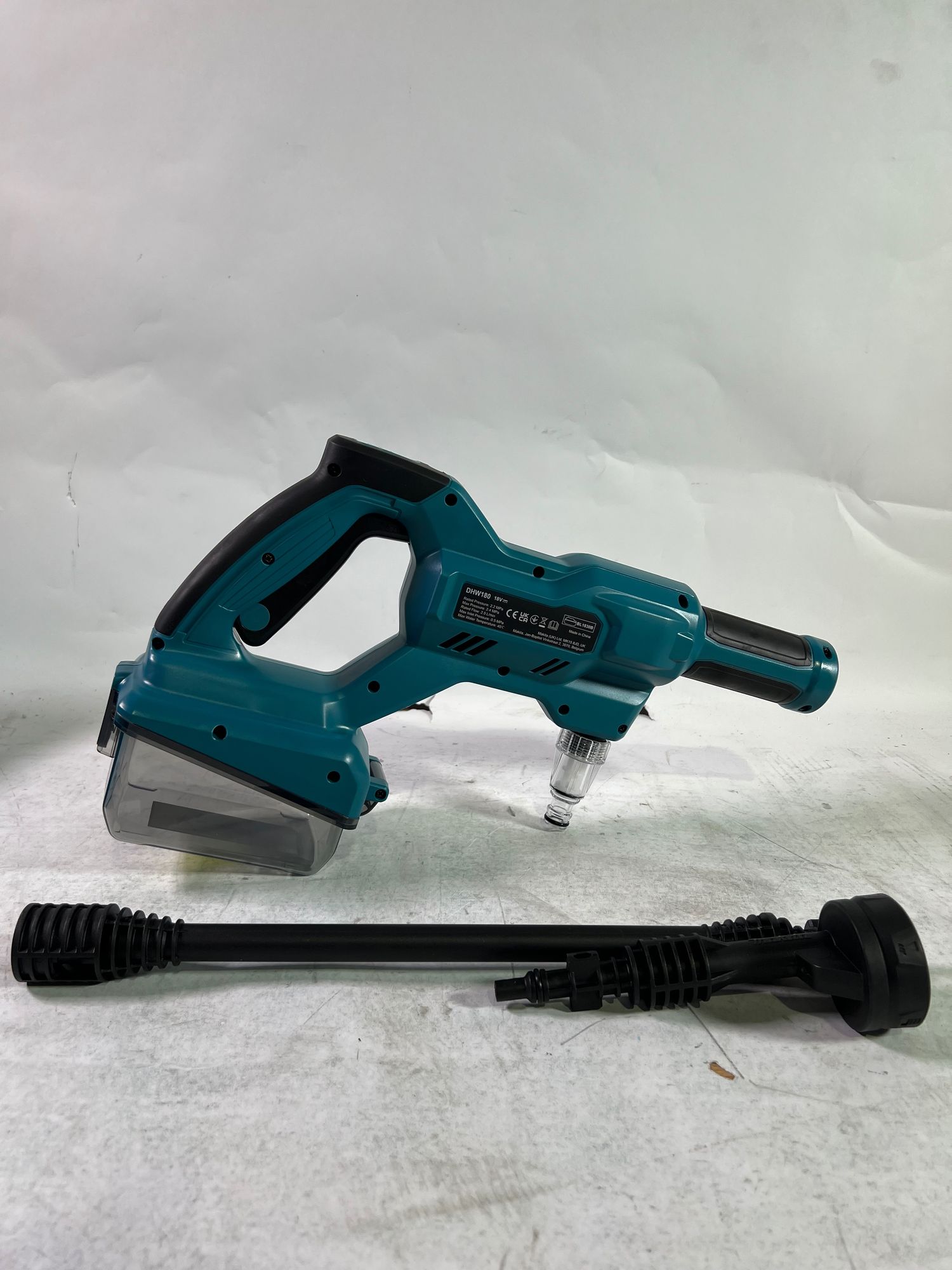 Makita DHW 180 Z Akku Druckreiniger 18 V 24 bar Solo ohne Akku ohne Ladegeraet Unvollstaendig 0 - toolbrothers