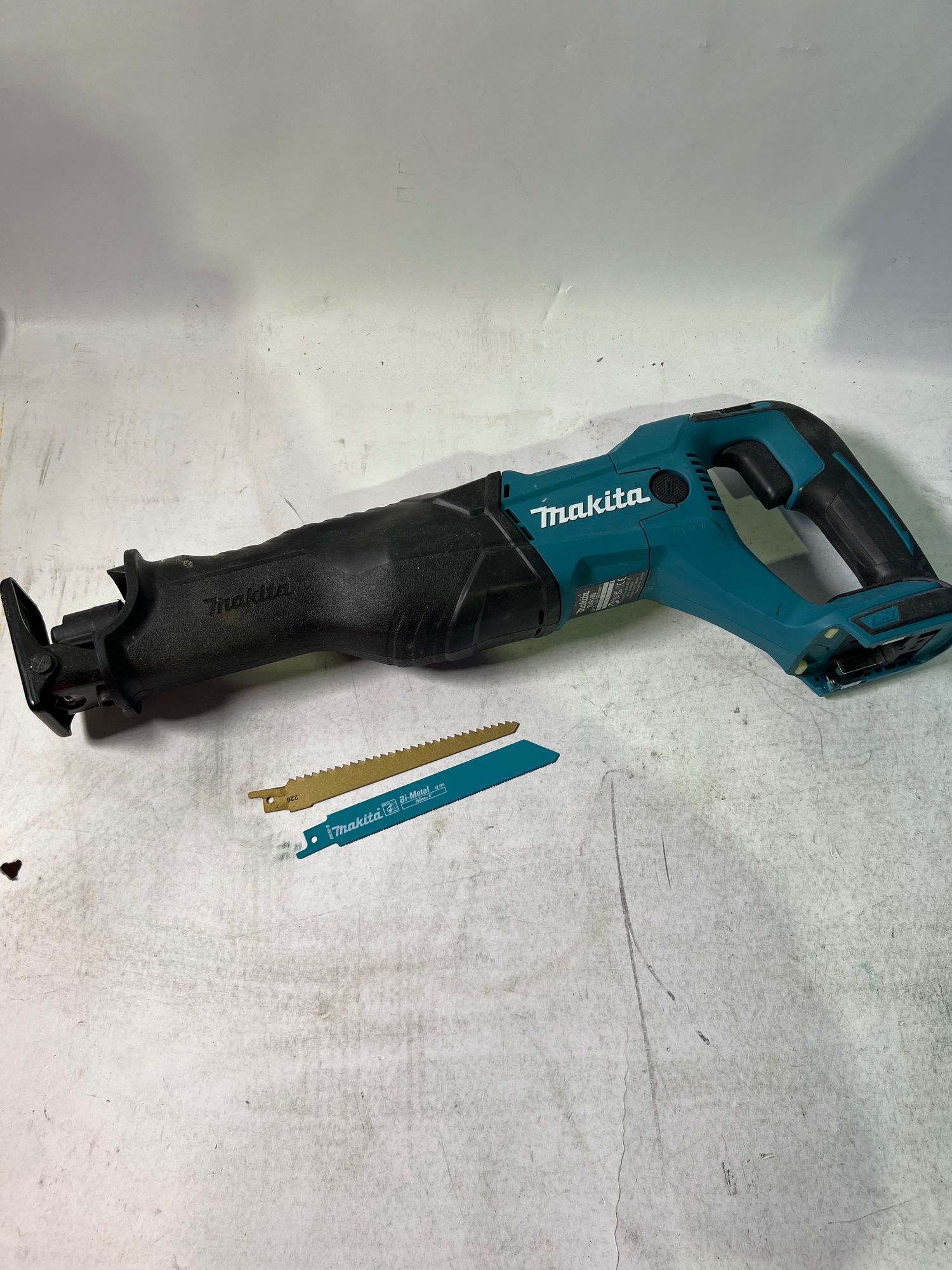 Makita DJR 186 Z Akku Reciprosaege Saebelsaege 18 V Solo ohne Akku ohne Ladegeraet Reparaturgeraet 0 - toolbrothers