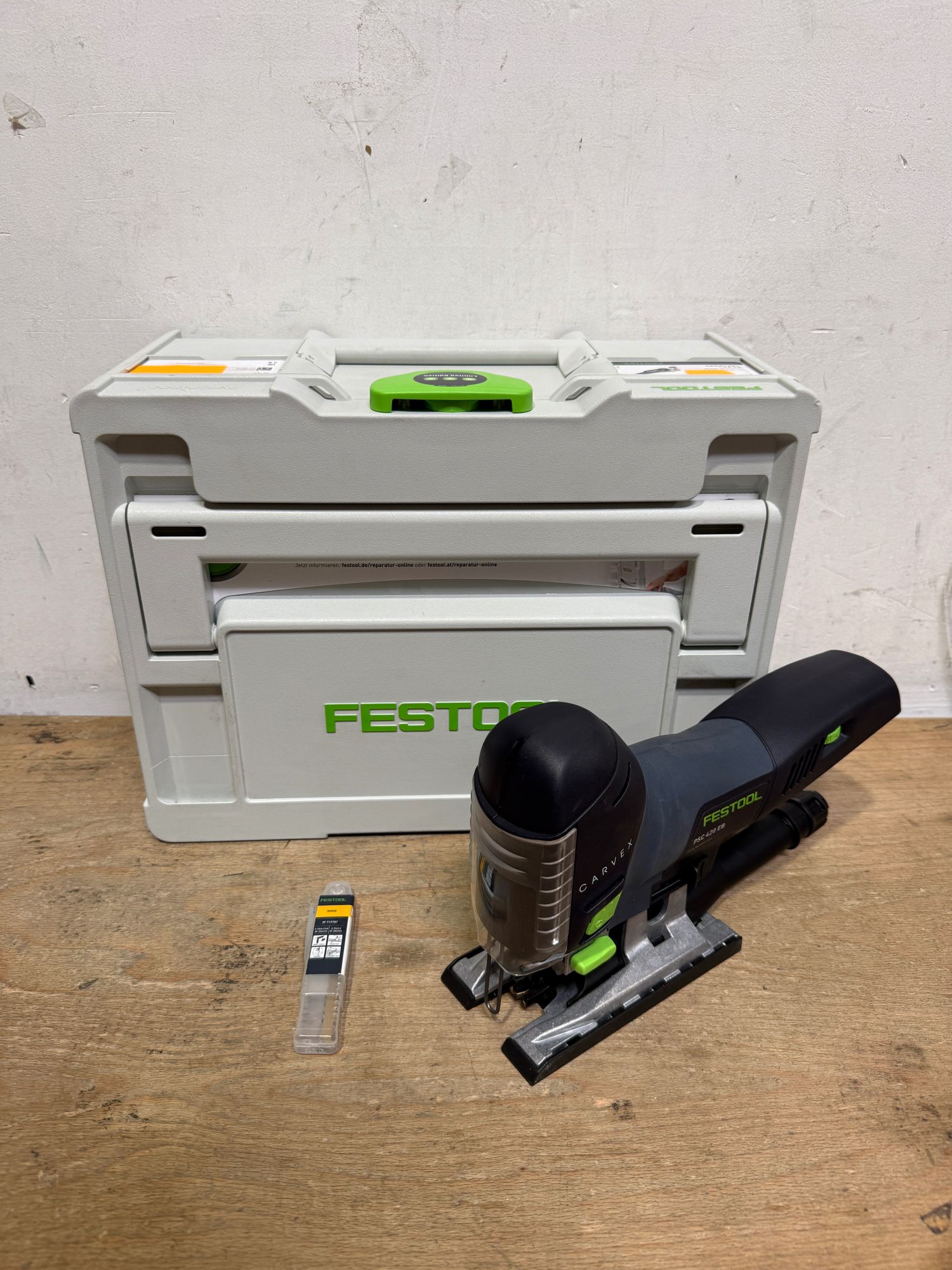Festool OSC 18 E Basic 4 0 Akku Oszillierer 18 V Starlock Max 577033 Brushless 1x Akku 4 0 Ah Systainer ohne Ladegeraet Leicht Gebraucht 0 - toolbrothers