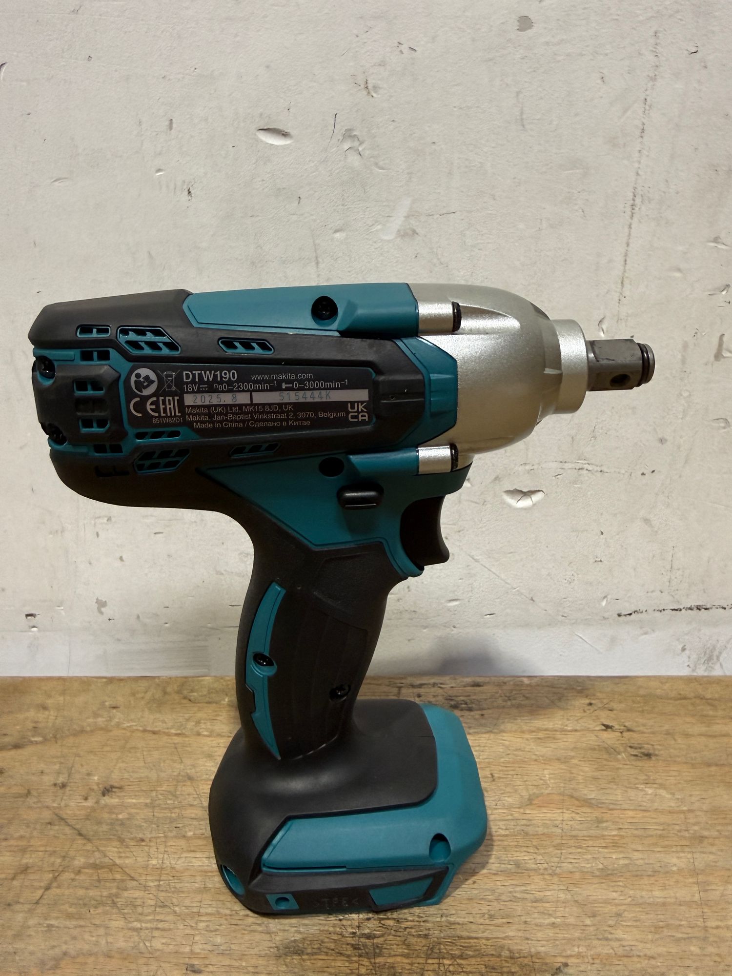 Makita DTW 190 Z Akku Schlagschrauber 18 V 190 Nm 1 2 Solo ohne Akku ohne Ladegeraet Neuwertig 2 - toolbrothers