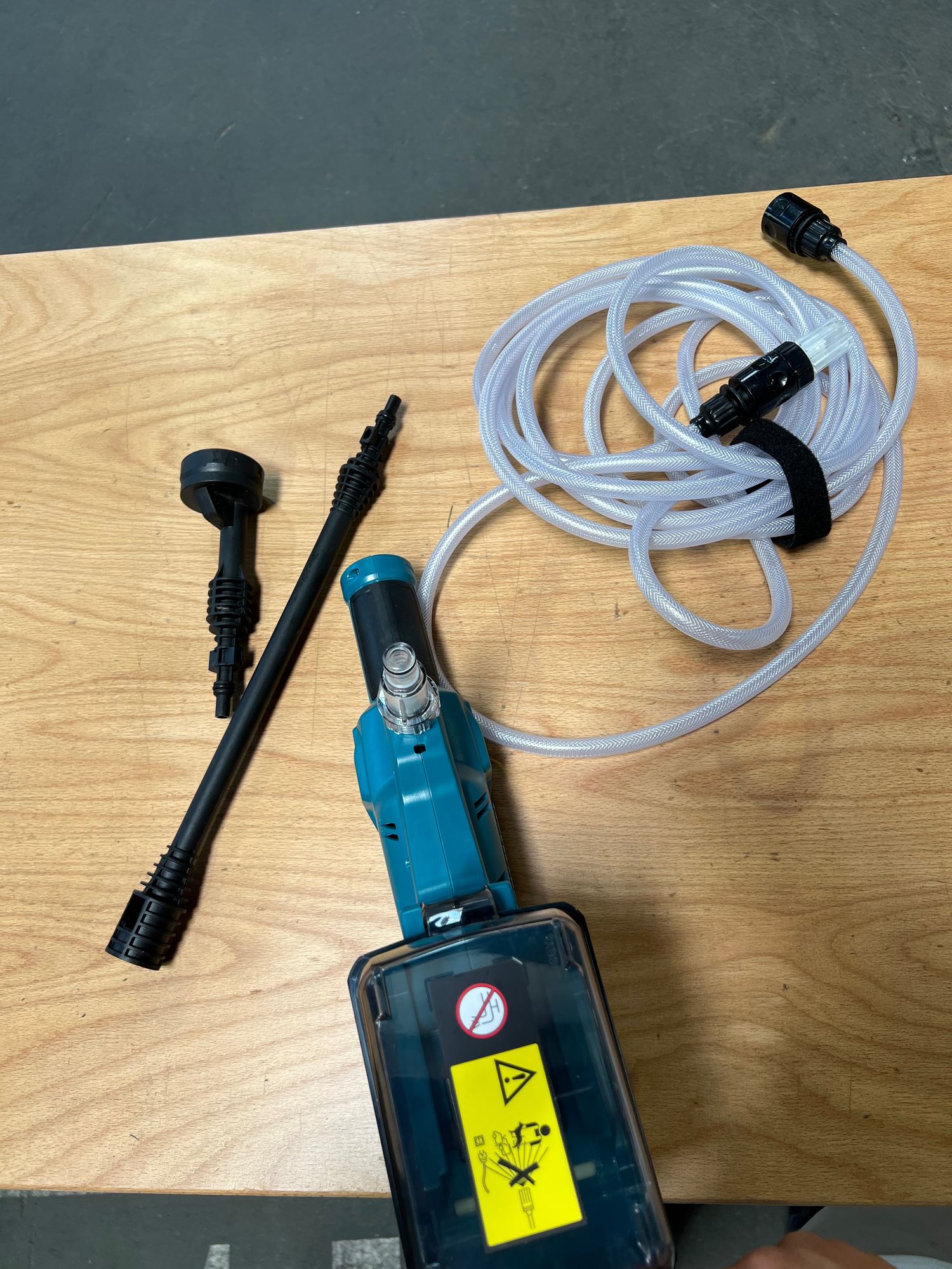 Makita DHW 180 Z Akku Druckreiniger 18 V 24 bar Solo ohne Akku ohne Ladegeraet Reparaturgeraet 2 - toolbrothers