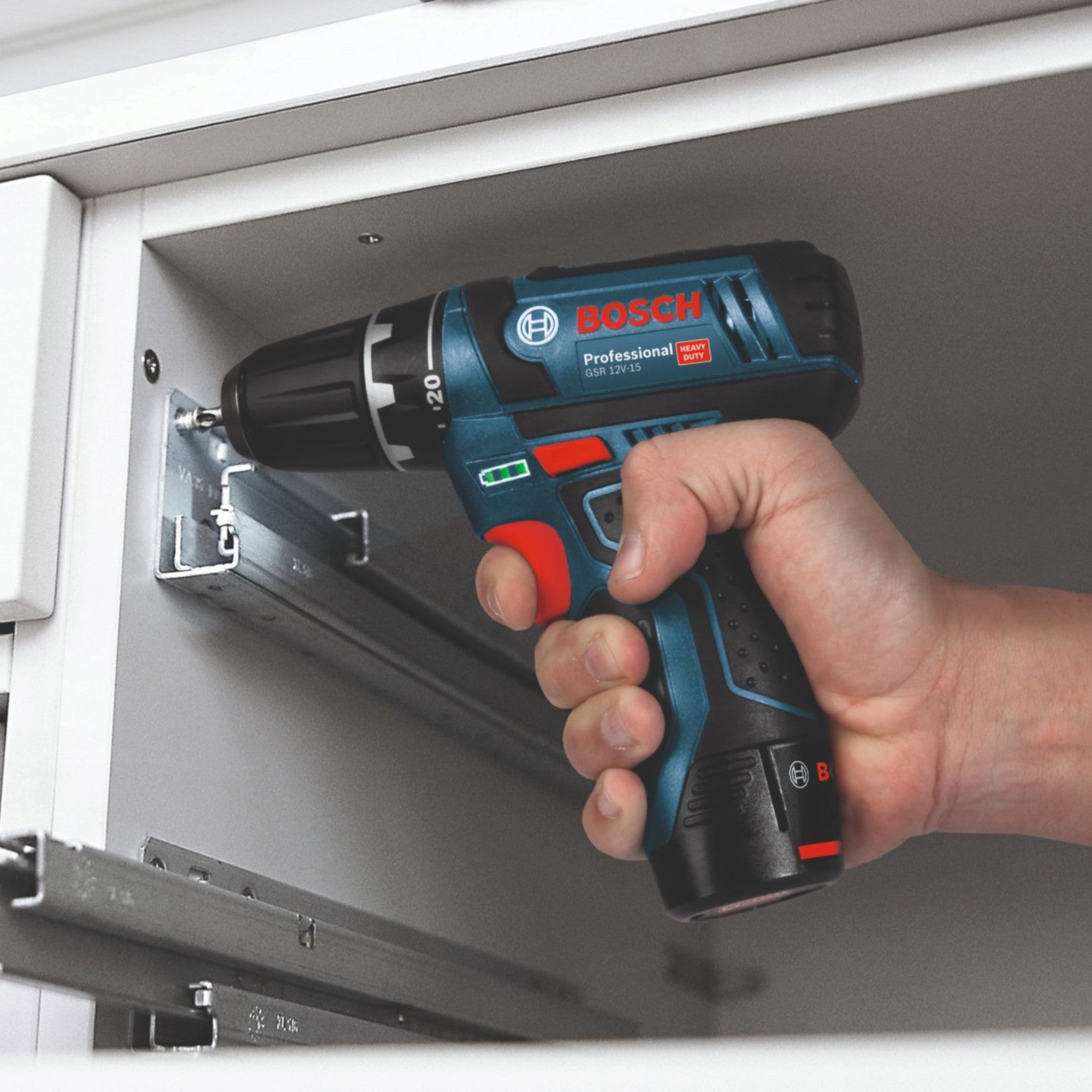 Bosch GSR 12V 15 Professional Akku Bohrschrauber 12 V 30 Nm 2x Akku 2 0 Ah Ladegeraet 4 - toolbrothers