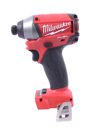 Clé à chocs sans fil Milwaukee M18 CID-501M 18V 180Nm 1/4" brushless + 1x batterie 5,0Ah + chargeur + jeu d'embouts 32 pièces + M-Box