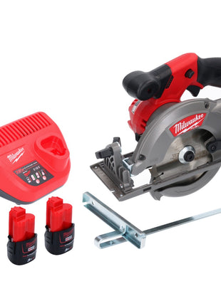 Scie circulaire manuelle à batterie Milwaukee M12 CCS44-302C 12 V 140 mm sans balais + 2x batteries 3,0 Ah + chargeur