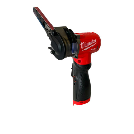 Lima de banda de batería Milwaukee M12 FBFL10-502 12 V 10 x 330 mm + 2x baterías 5,0 Ah + cargador