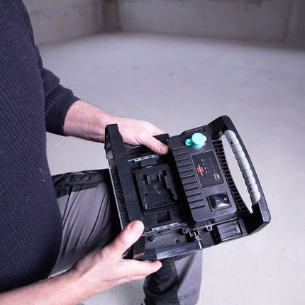 BRENNENSTUHL Hybrydowy reflektor budowlany LED 6050 MH 61,6 W 6200 lm ( 8000413165 )