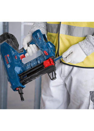 Bosch GNB 18V-38 Professional Cloueuse à béton sans fil 18 V 13 - 38 mm ( 06019L7000 ) BITURBO Brushless Solo - sans batterie, sans chargeur