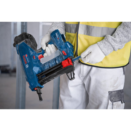 Bosch GNB 18V-38 Professional cordless concrete nailer 18 V 13 - 38 mm ( 06019L7000 ) BITURBO Brushless Solo - without battery, without charger